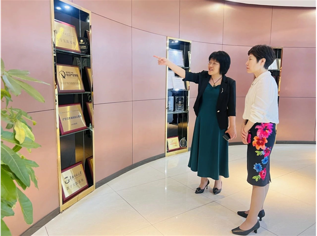 KS��ʱ��(�й���)�ٷ���վ